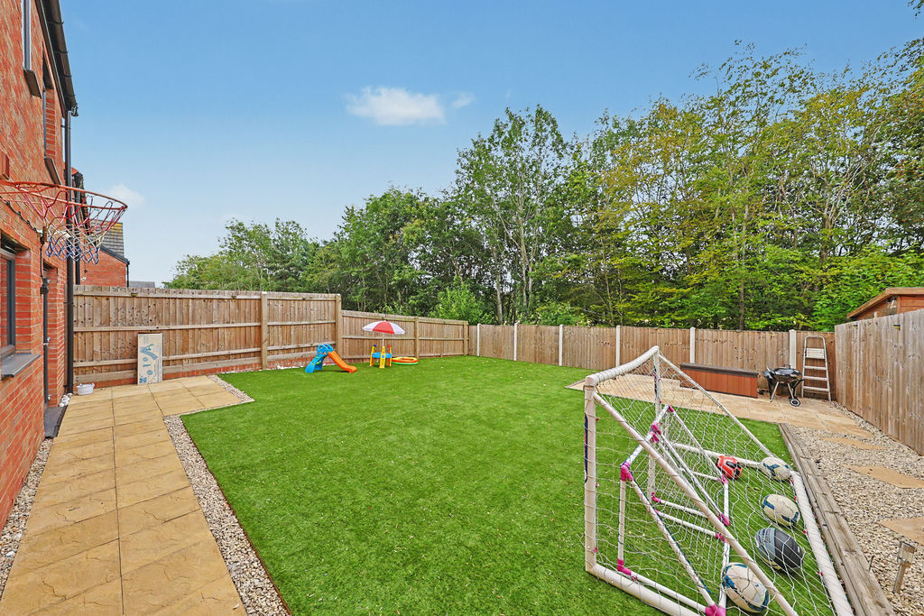 Woodcote Way Walton